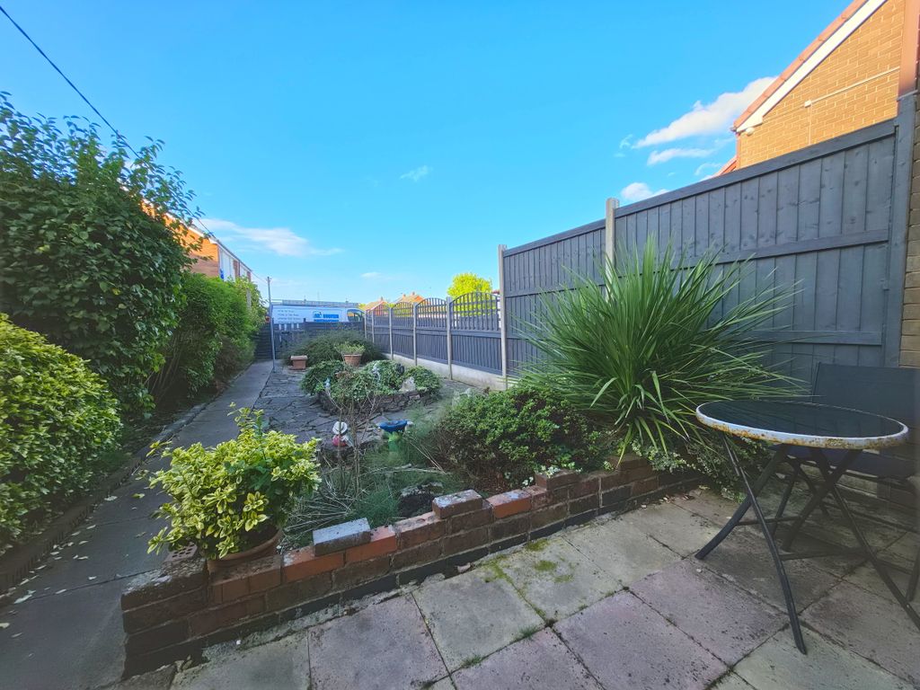 Property photo 2 of 23