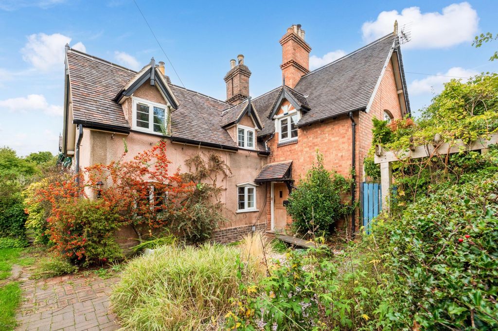 Property photo 1 of 18 Front Aspect