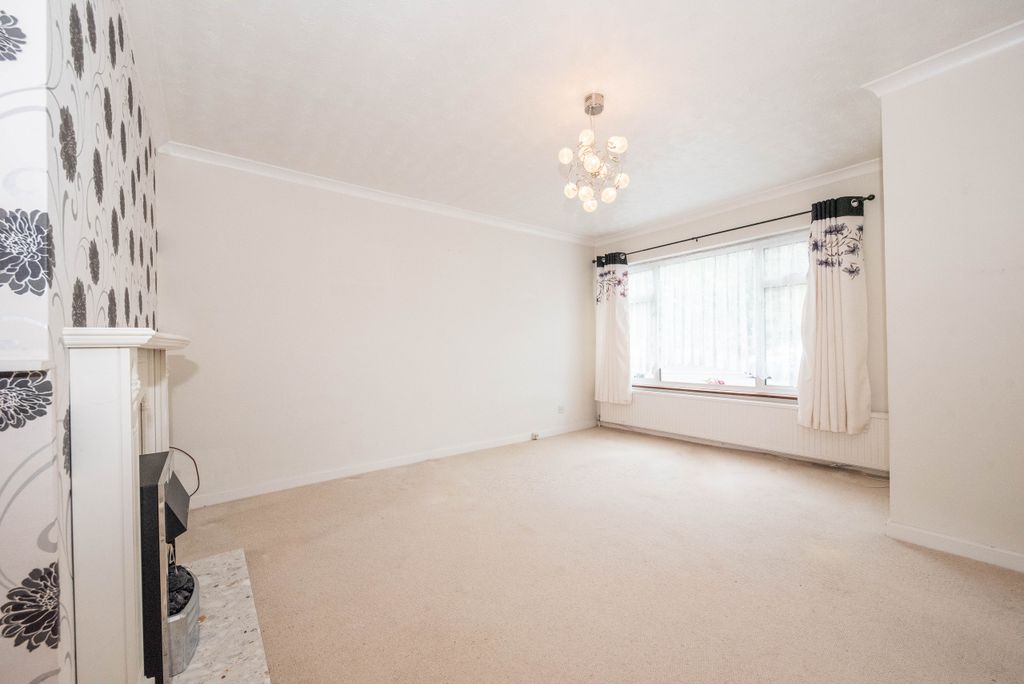 Property photo 3 of 15 Living Room