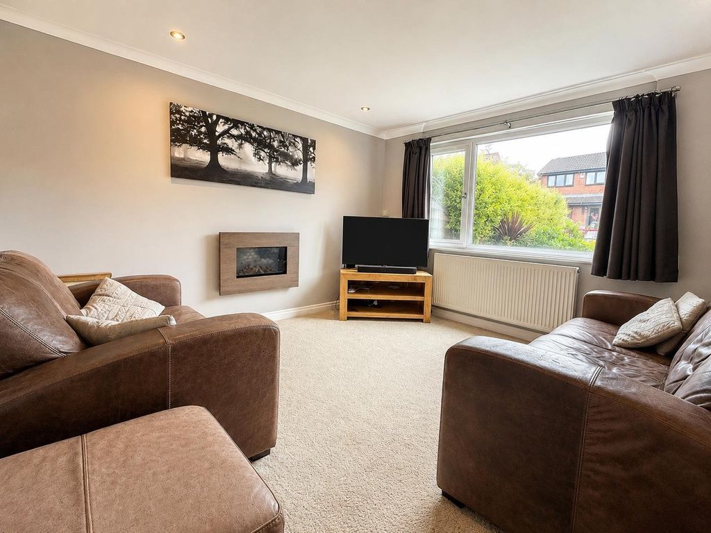 Property photo 3 of 16 Picture No. 02