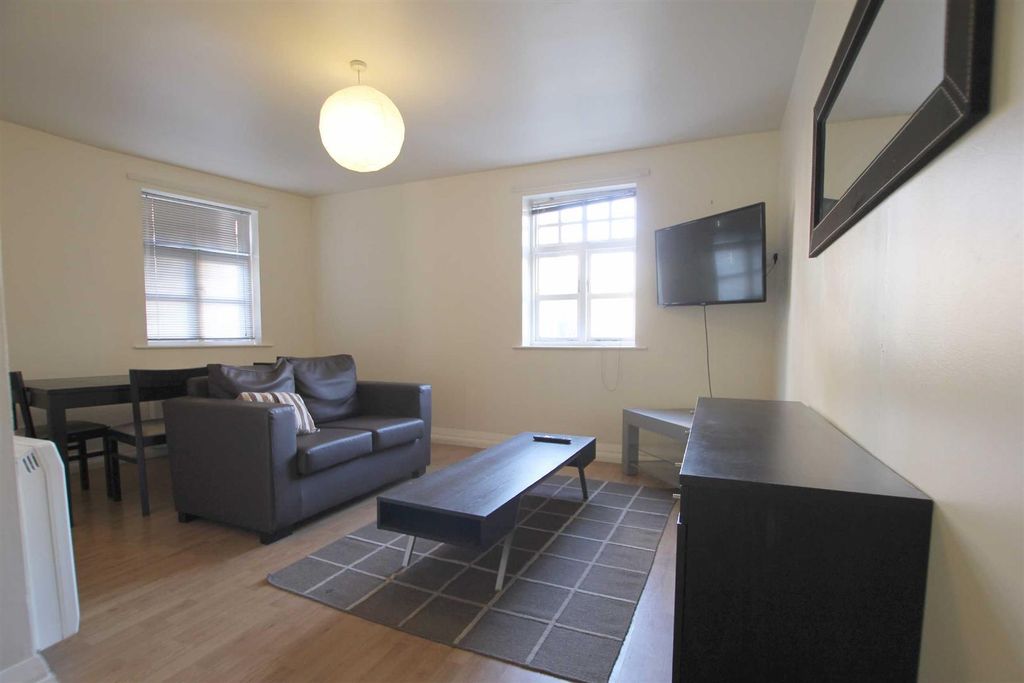 Property photo 1 of 3 T-Gnystrhe0Fivaqm7Lvrfdpqwu.Jpg