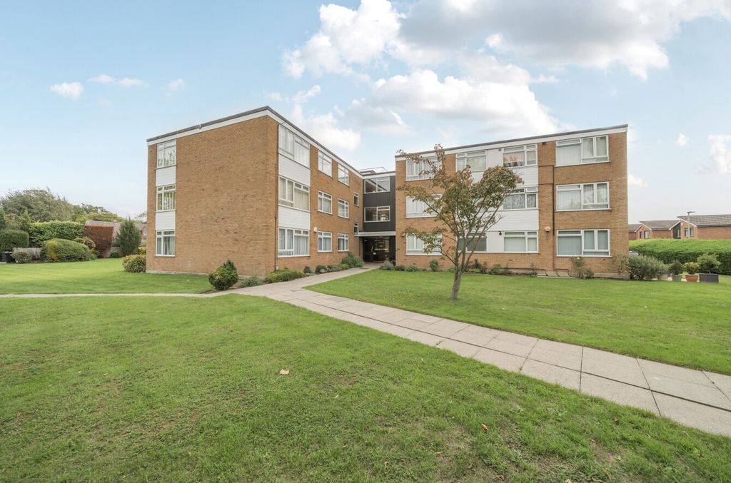Property photo 1 of 26 1357741-2-68Ced15...