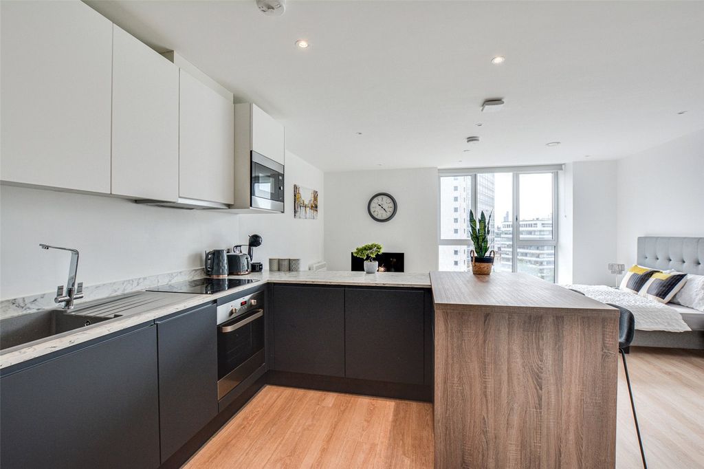 Property photo 2 of 11 Picture No. 04