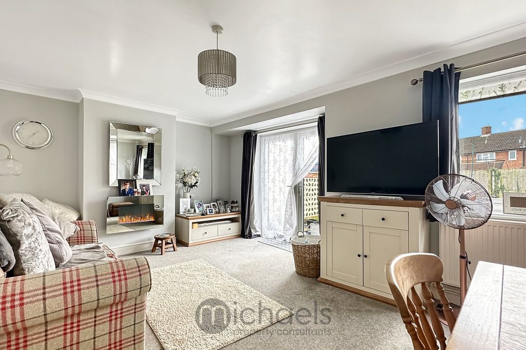 Property photo 2 of 13