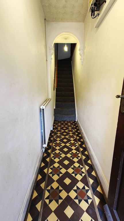 Property photo 2 of 14 Landing