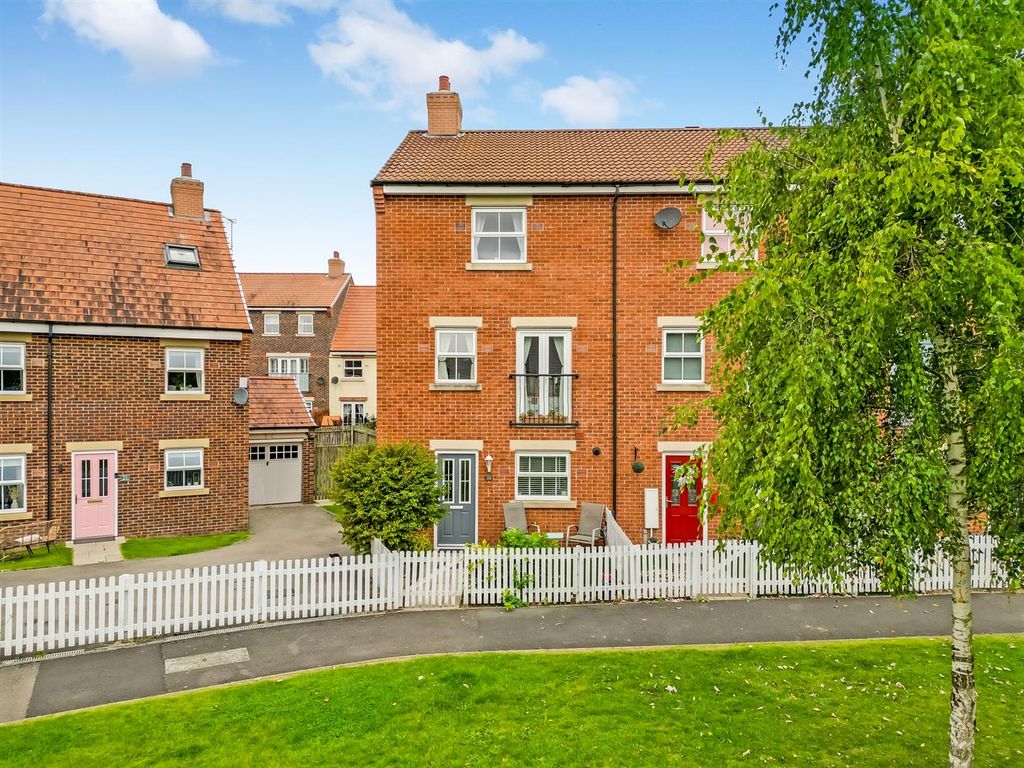 Property photo 1 of 20 Dji_0828 1.Png