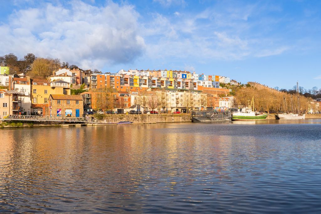 Property photo 3 of 25