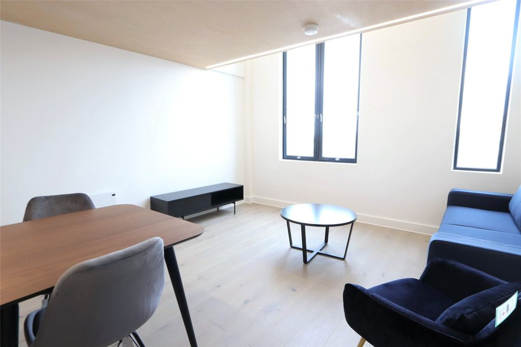 Property photo 3 of 9 Picture No. 01