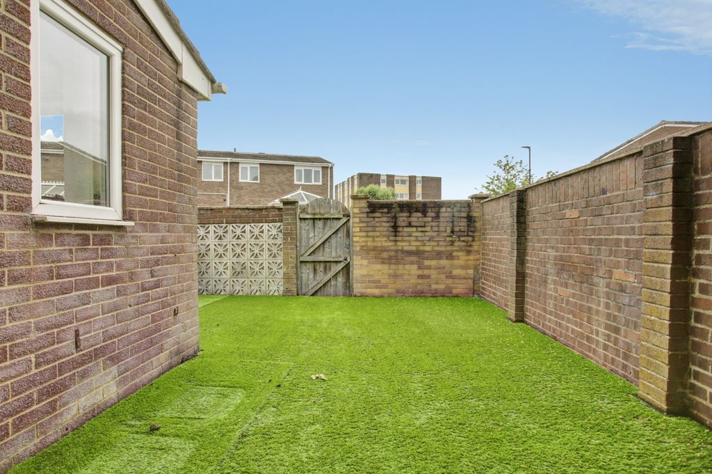 Property photo 3 of 15