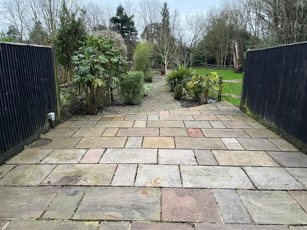 Property photo 3 of 19 Gdn5.Jpg