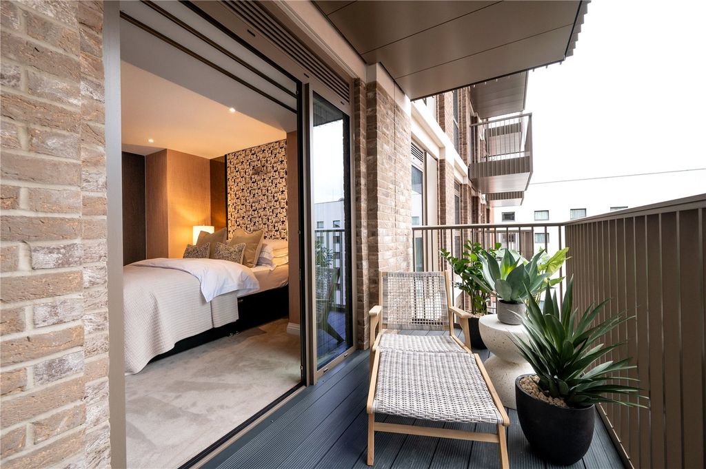 Property photo 3 of 8 Picture No. 02