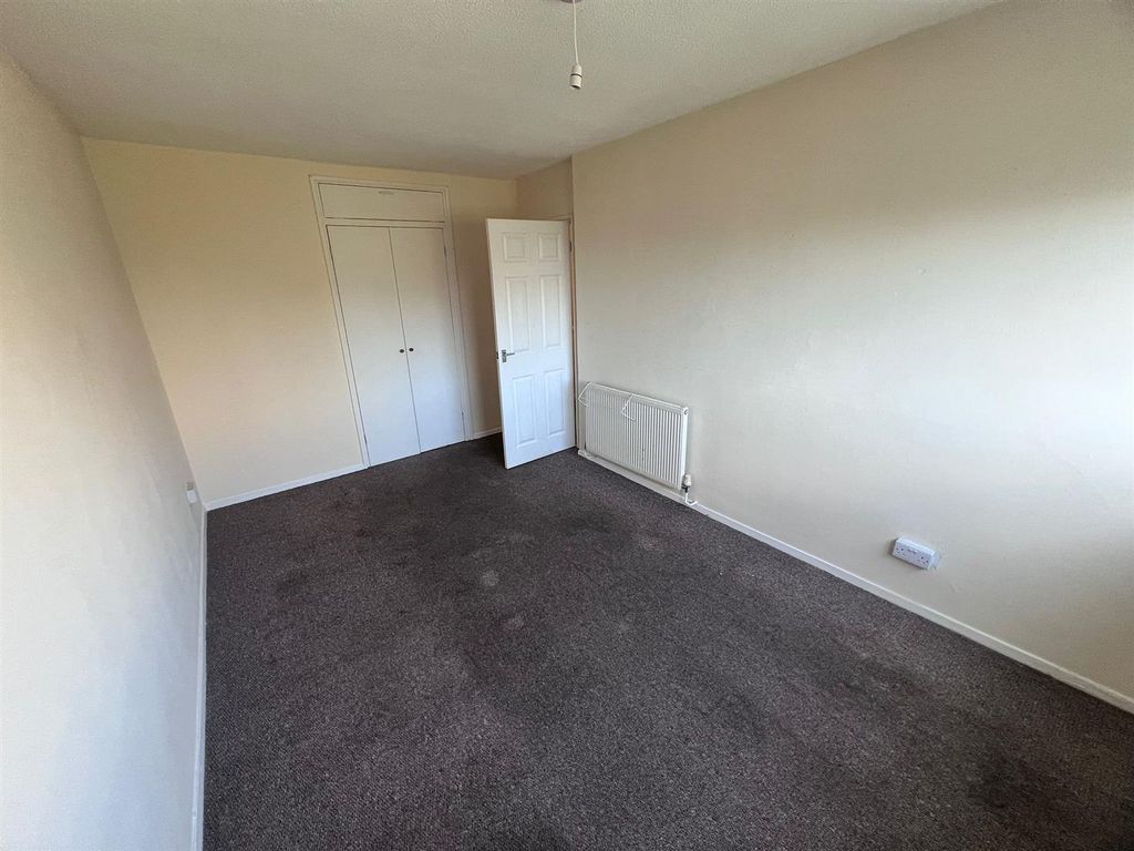Property photo 2 of 6 Bedroom 3.Jpg