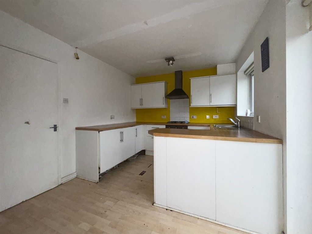 Property photo 2 of 3