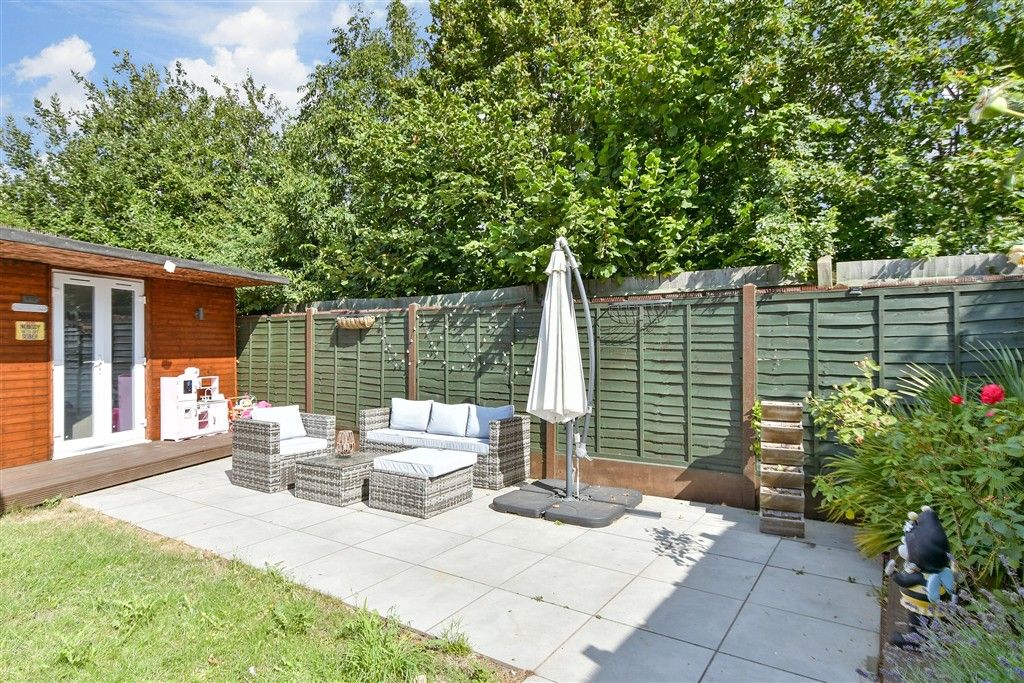 Property photo 1 of 10 Patio / Decking