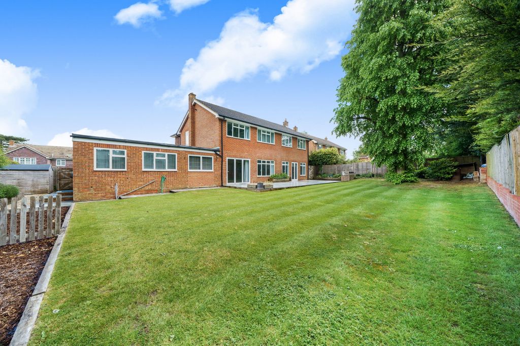 Property photo 2 of 22