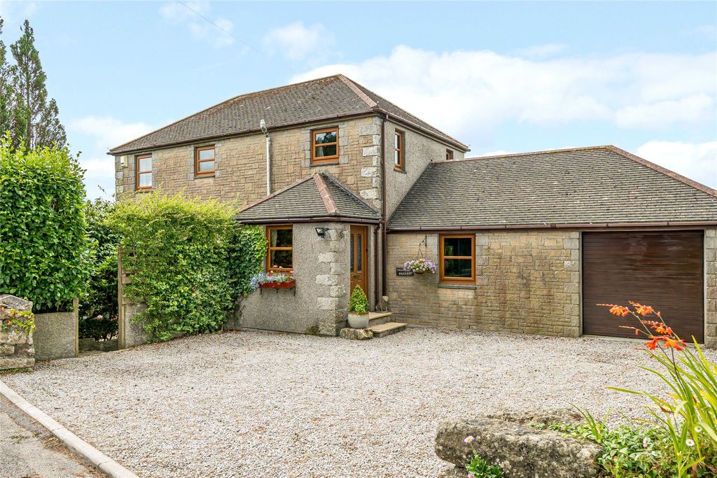 Property photo 2 of 32 Picture No. 03