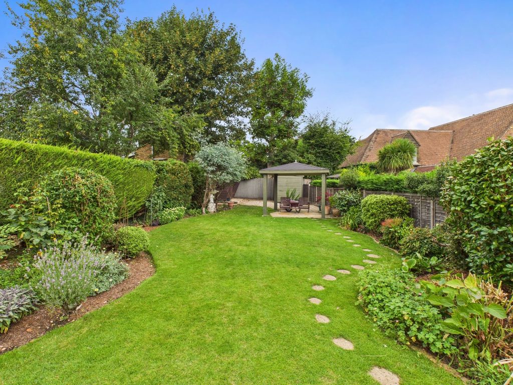 Property photo 2 of 16 Picture No. 02