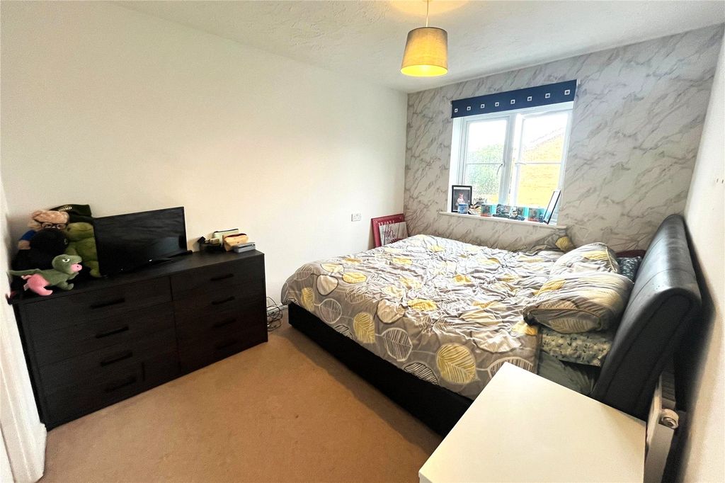 Property photo 3 of 15 Picture No. 17