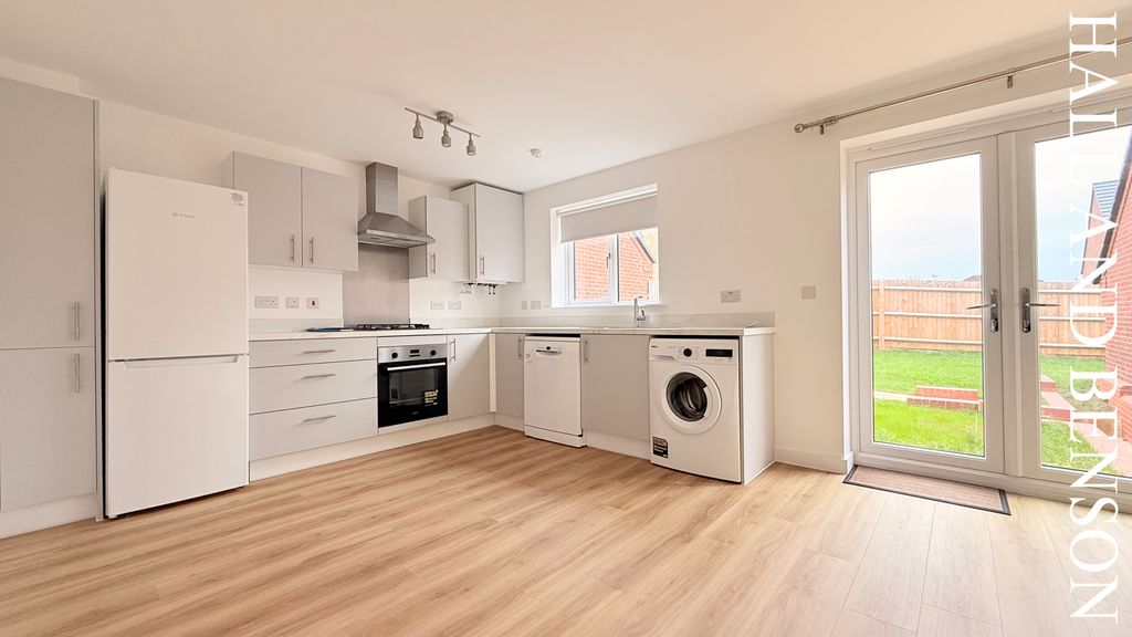 Property photo 2 of 15 Image