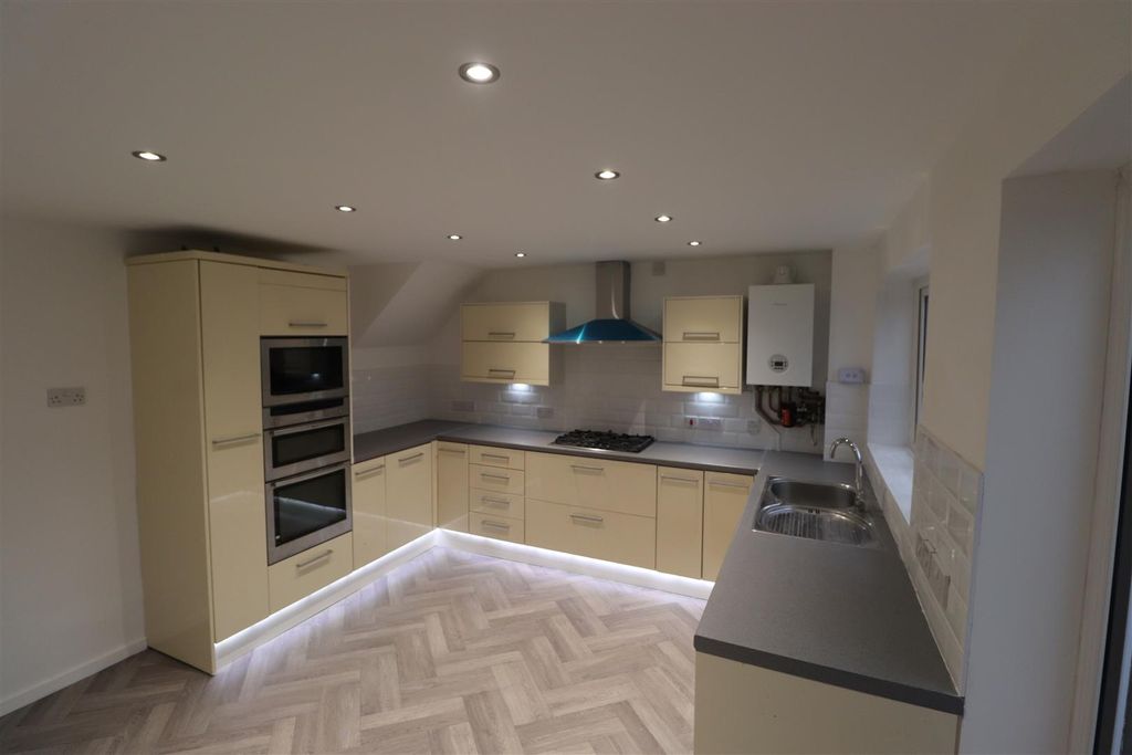 Property photo 2 of 12 Img_4965.Jpg