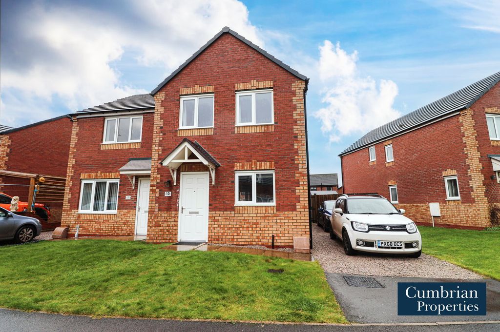 Property photo 1 of 14 External