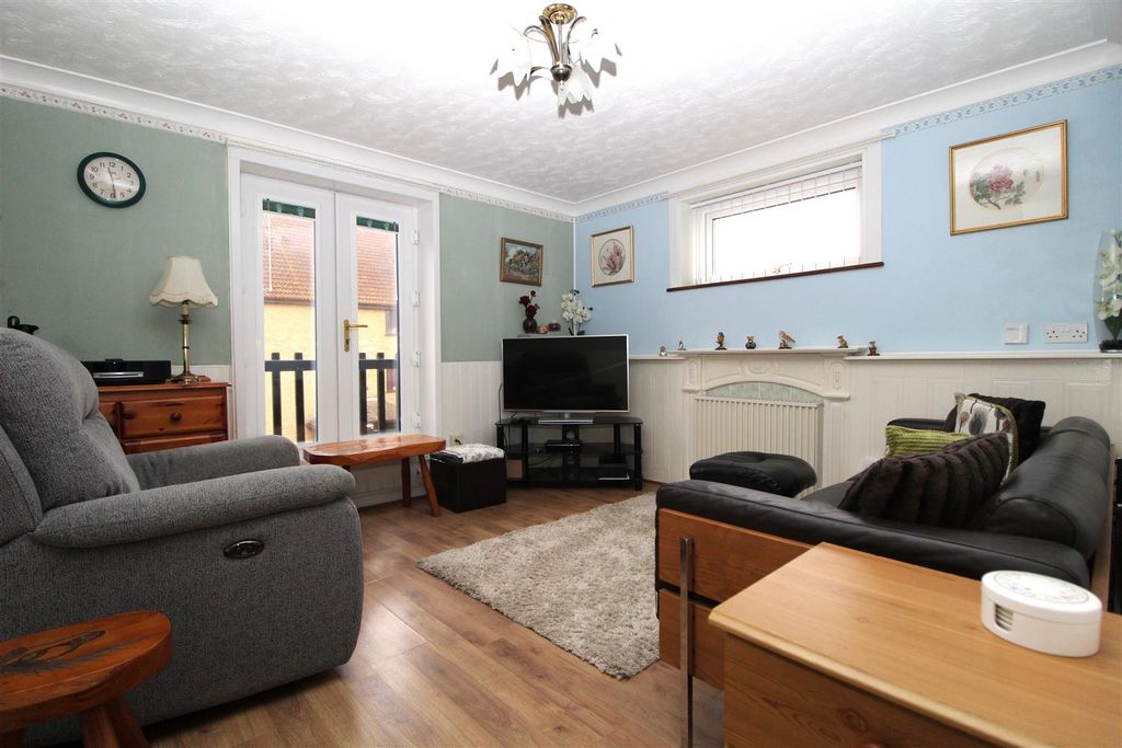 Property photo 2 of 8 Img_5470.Jpg