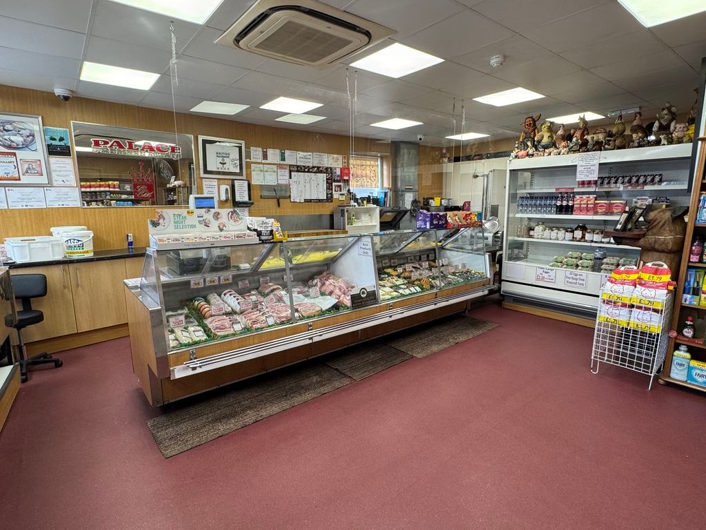 Property photo 2 of 7 Photo 5