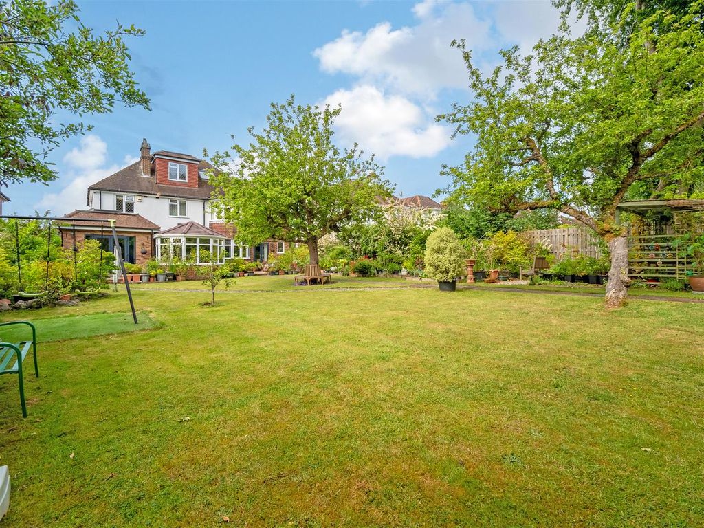 Property photo 1 of 25