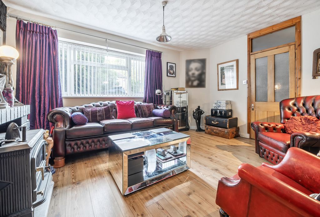 Property photo 2 of 20 1370059-3-6900Bc4...