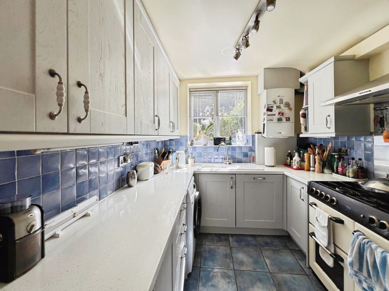 Property photo 3 of 24 Kitchen
