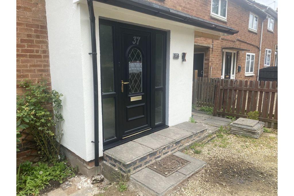 Property photo 2 of 19 Porch