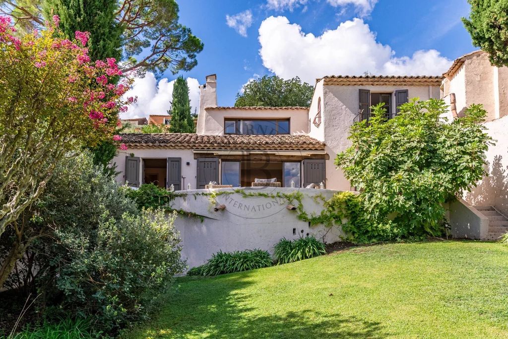 Property photo 1 of 23 Near Mougins – Castellaras Estate – Quiet Setting