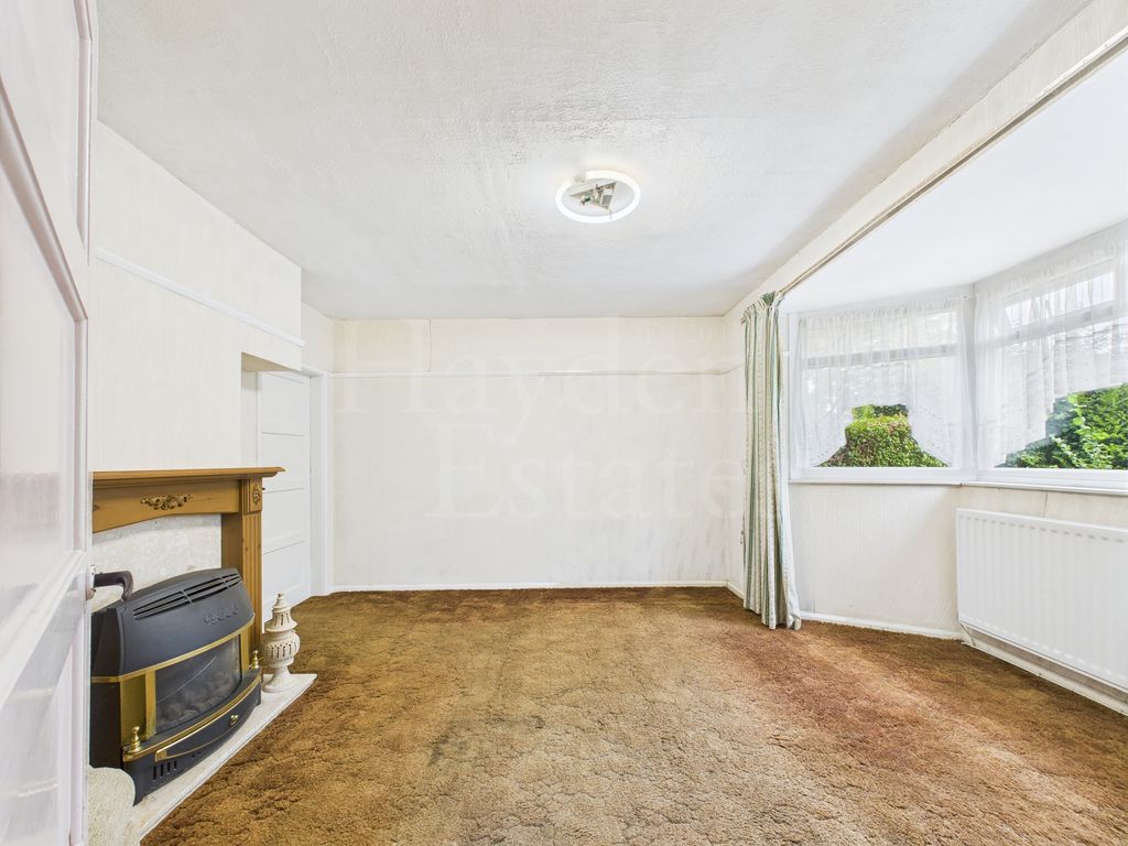 Property photo 3 of 16