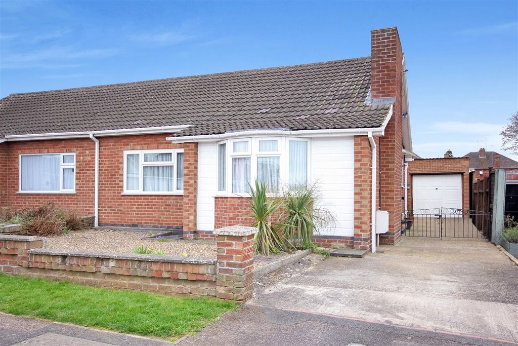 Property photo 1 of 13 Front 1.Jpg