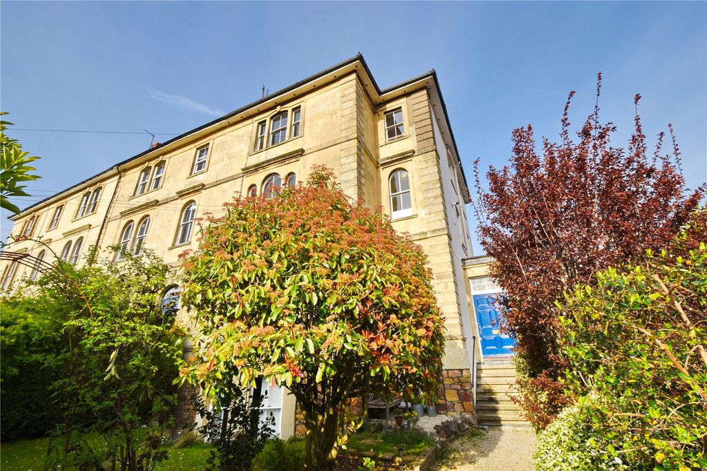 Property photo 1 of 12 Picture No. 01