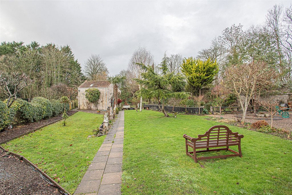 Property photo 3 of 25 Picture No. 07