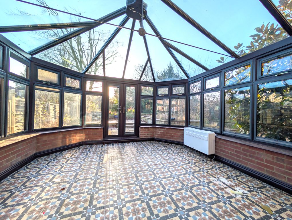 Property photo 3 of 42