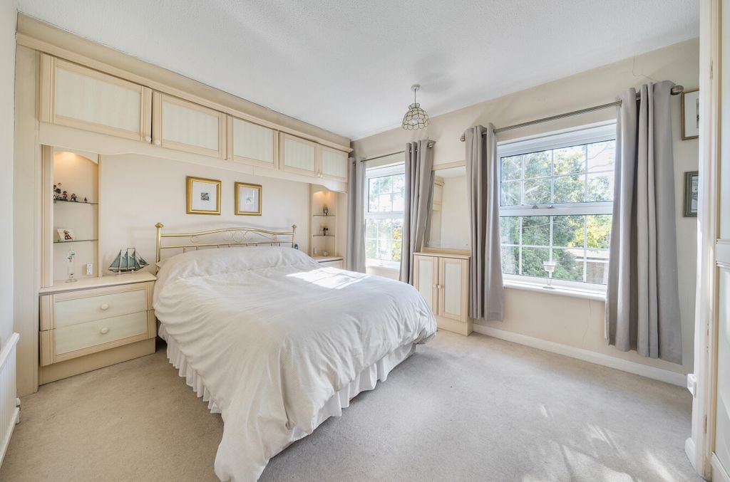 Property photo 3 of 22 1358263-18-68E3A5...