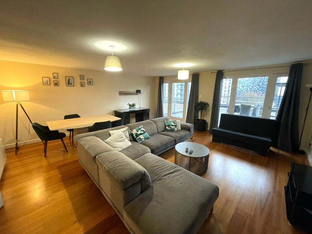 Property photo 2 of 12 Picture No. 02