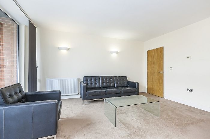 Property photo 1 of 10 Studio