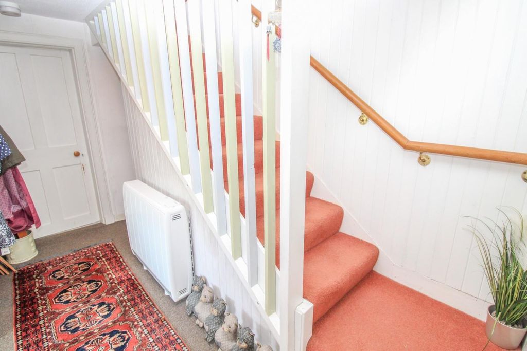 Property photo 3 of 27 Stairway.Jpg