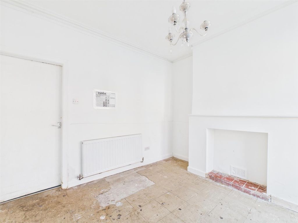 Property photo 3 of 19 Cam03844G0-Pr0344-Still001.Jpg