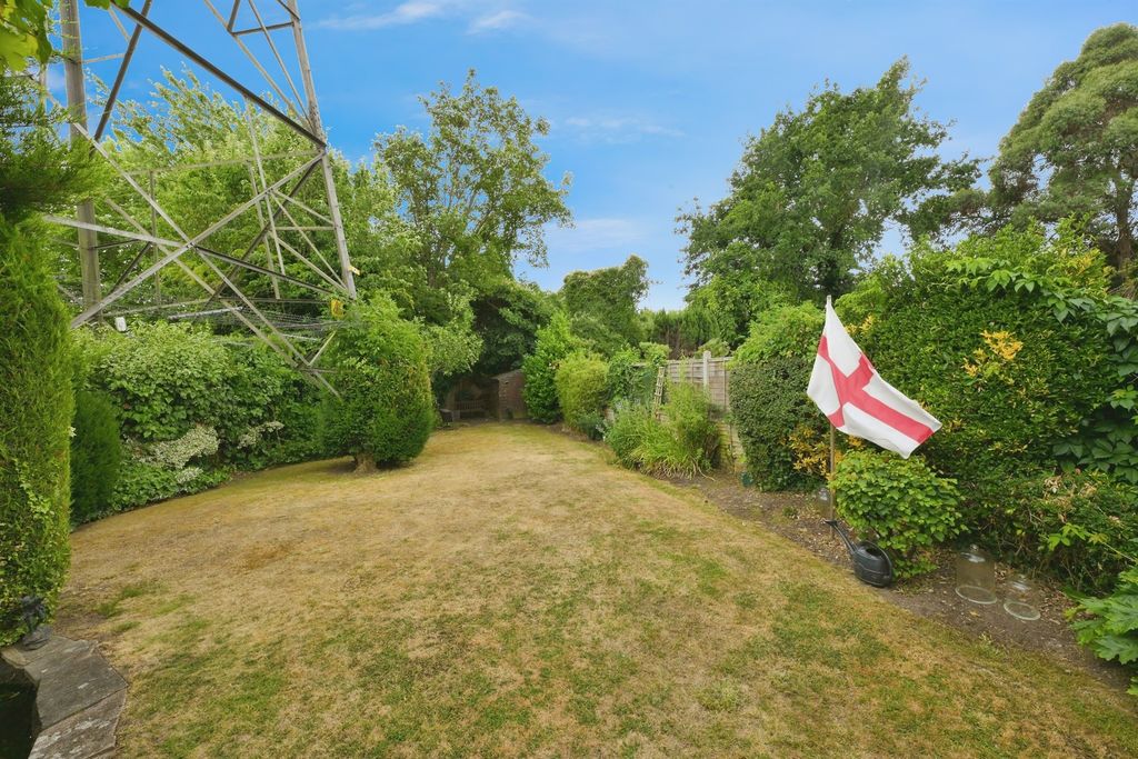 Property photo 2 of 17