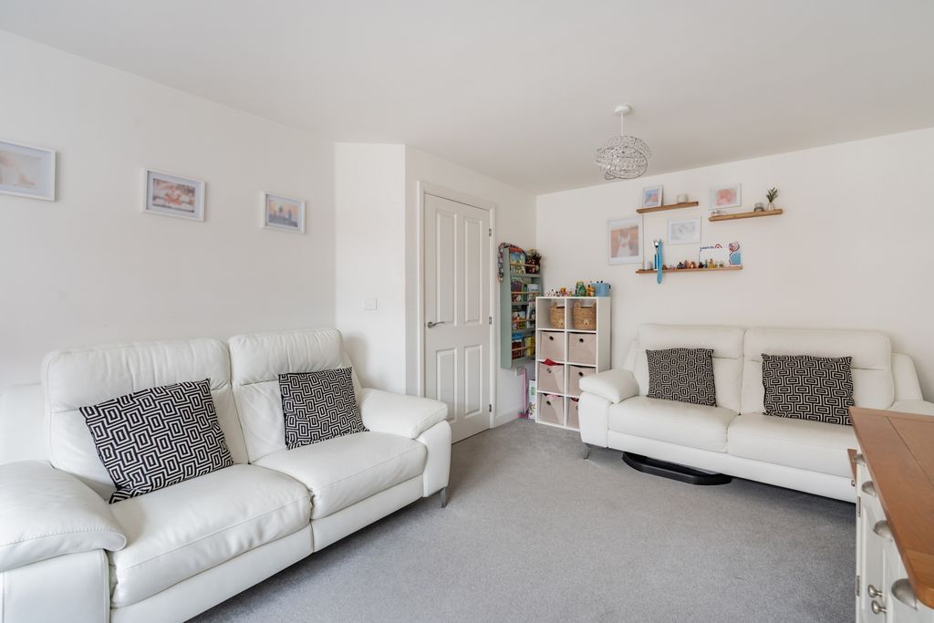 Property photo 3 of 22 Photo 14