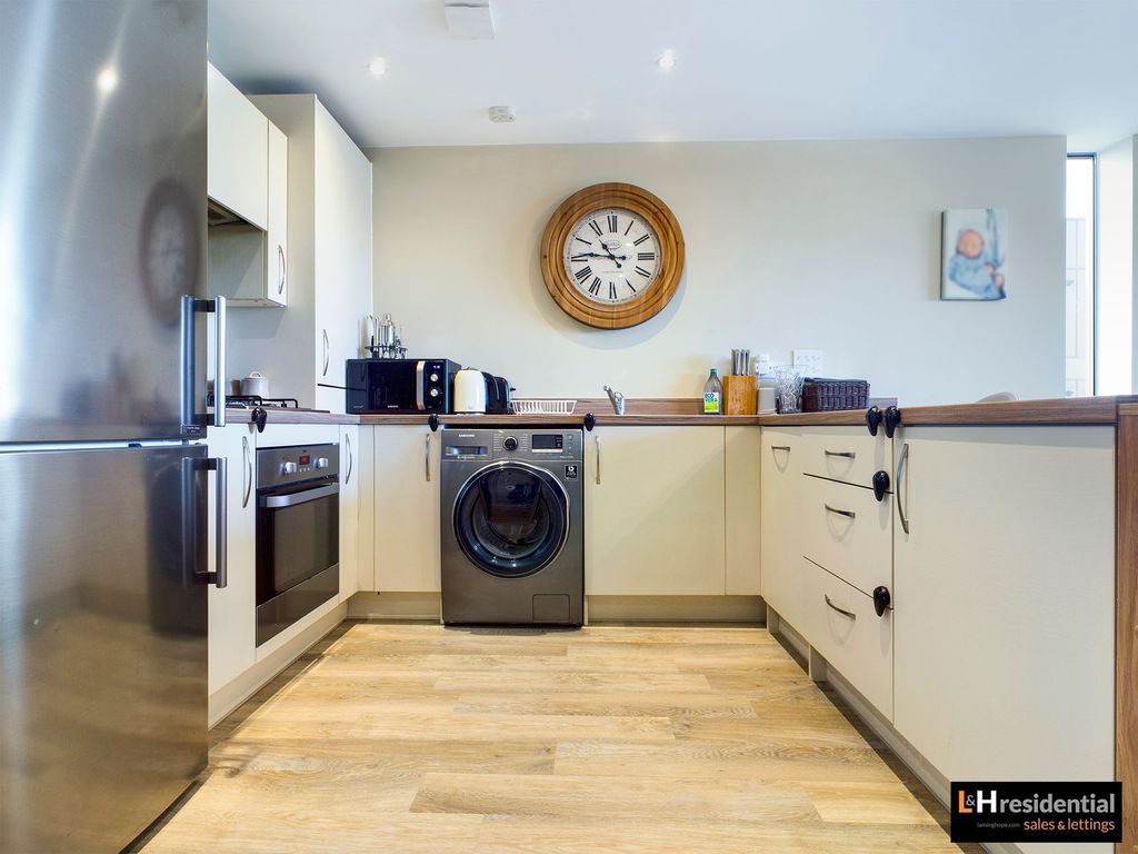 Property photo 3 of 9