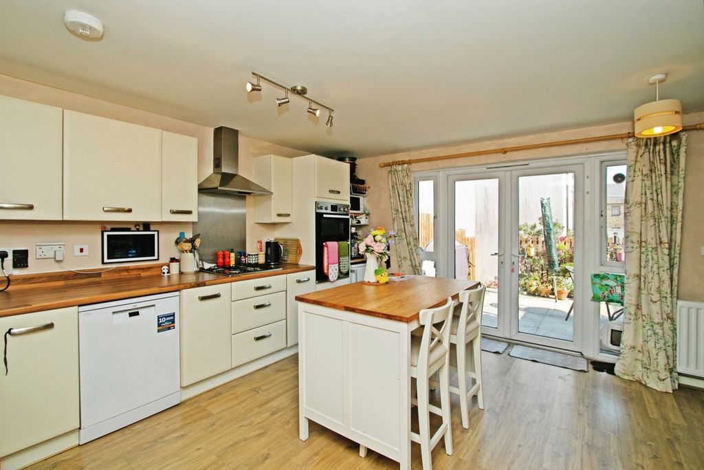 Property photo 2 of 14 Pbox-Img.Jpg