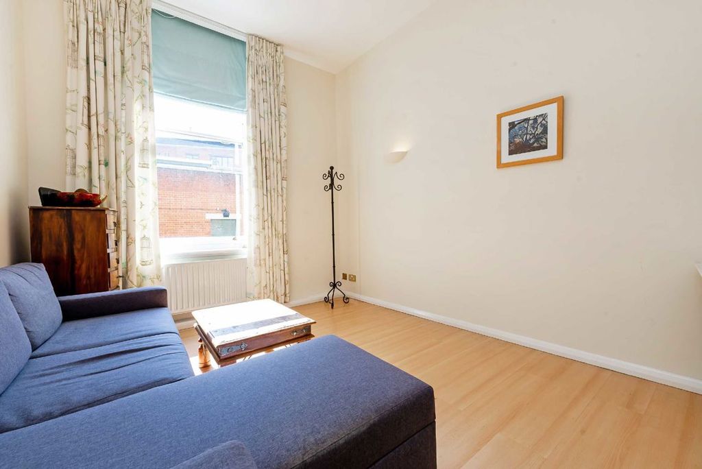 Property photo 2 of 7
