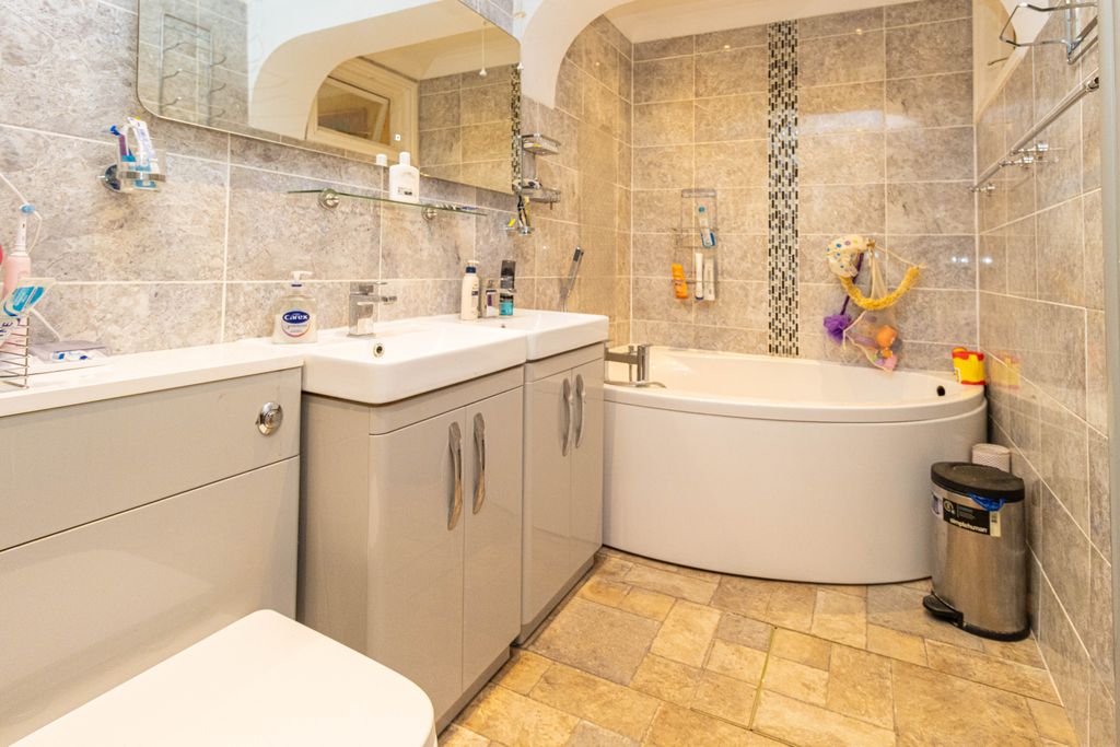 Additional image 16 of 7 bed detached house for saleNetherfield Road, Harpenden, Hertfordshire AL5