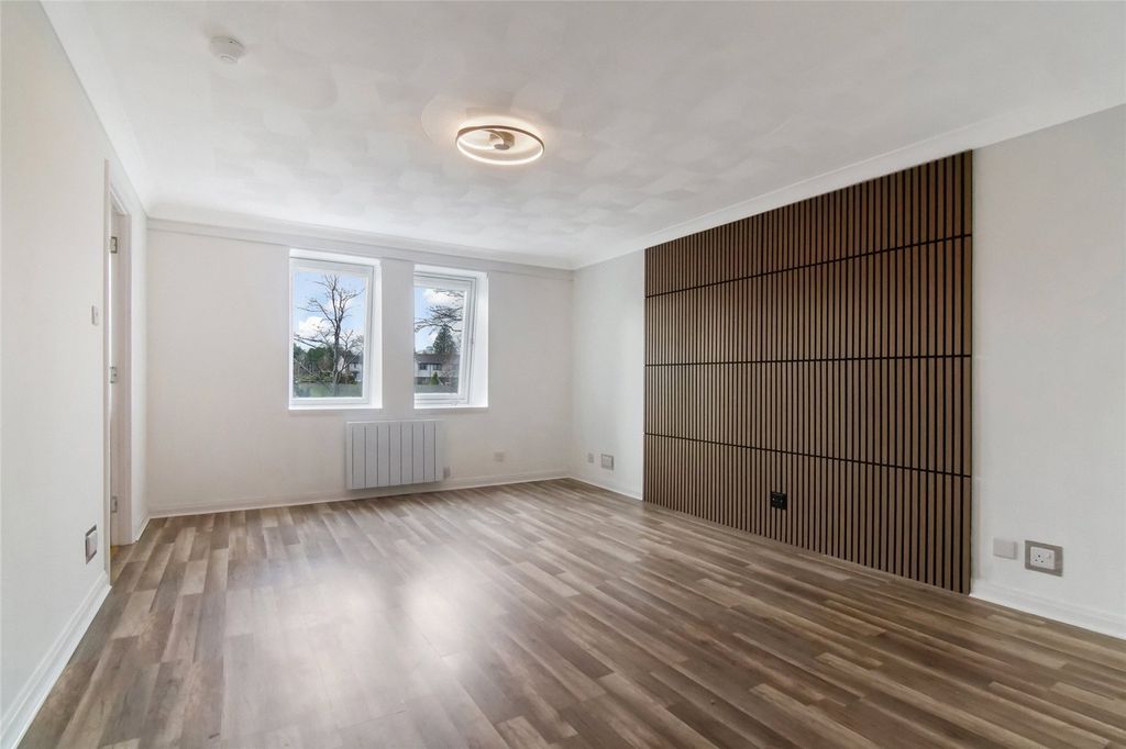 Property photo 2 of 19 Picture No. 05