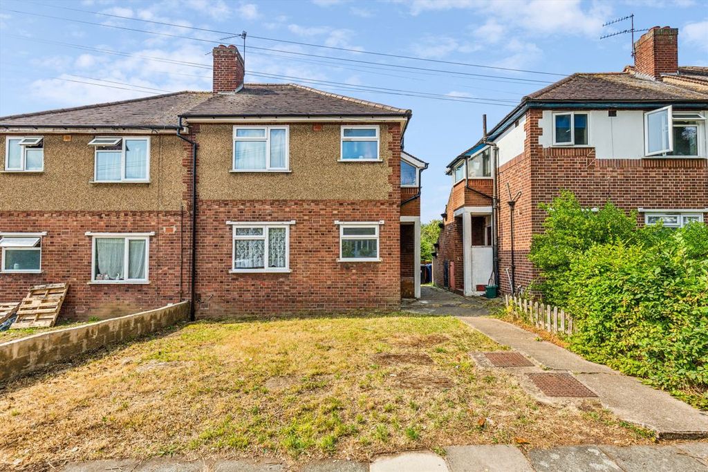 Property photo 1 of 5
